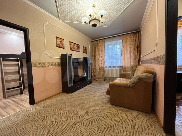 2-к. квартира, 45 м², 1/3 эт.