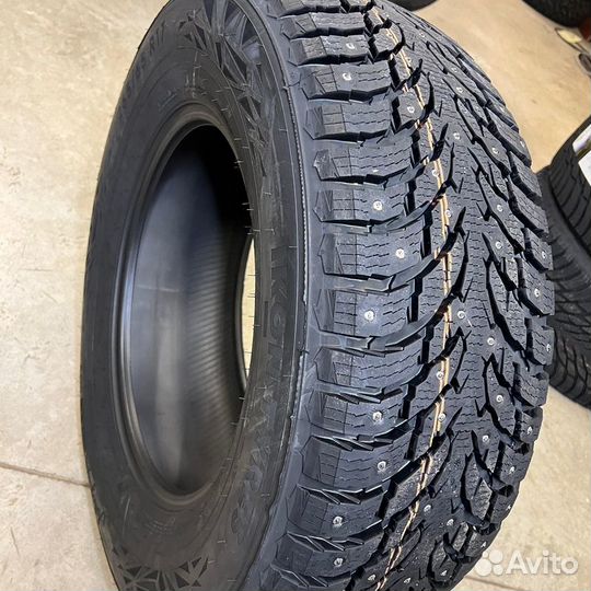 Ikon Tyres Autograph Ice 9 SUV 265/65 R17 T
