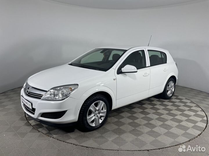 Opel Astra 1.6 МТ, 2013, 97 583 км
