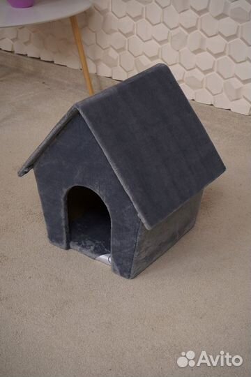 Домик для кошки с когтеточкой