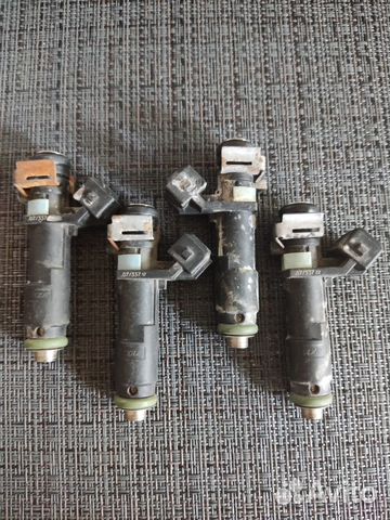 Форсунка топливная Chevrolet Aveo, 96800843