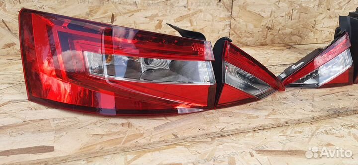 Задние фонари на skoda superb 3