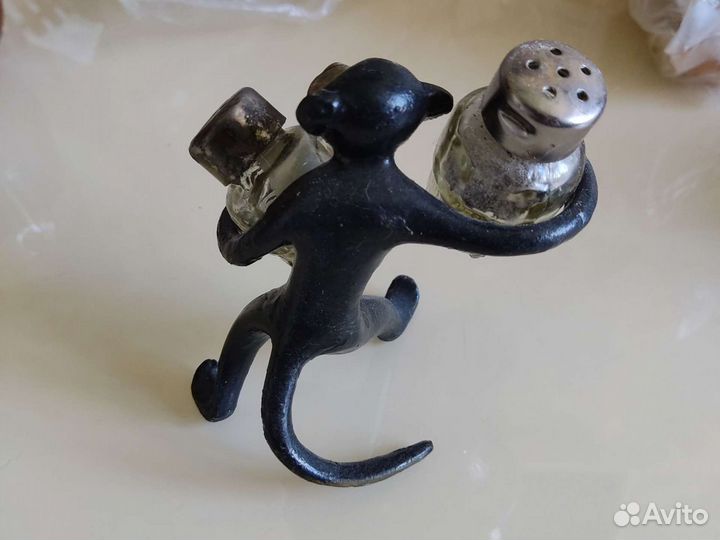 Бронзовая статуэтка