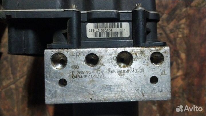 Блок abs Bmw 5 E60 M54B30 2005