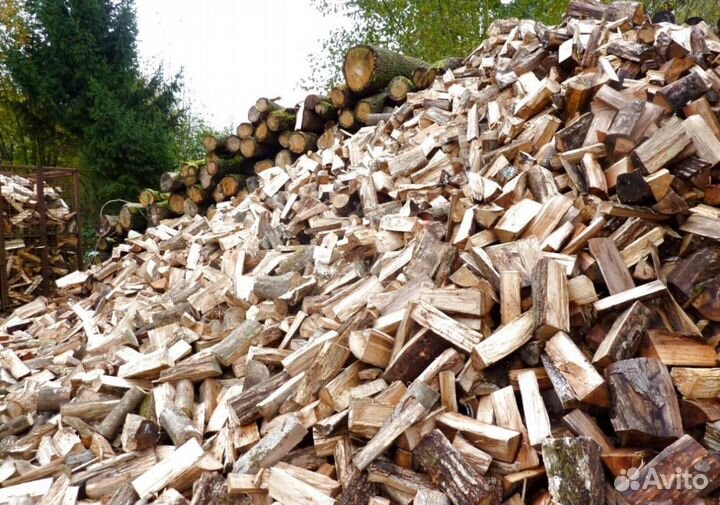Дрова рядом