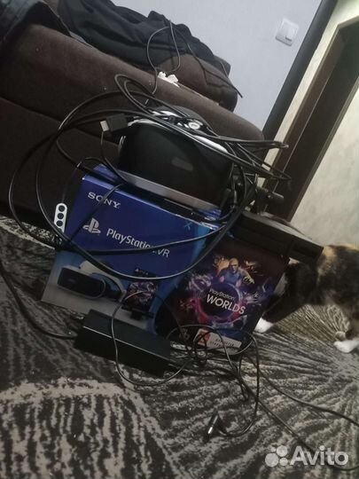 Playstation vr rev 1 + 2 ps move controllers