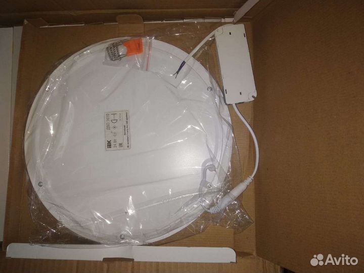 Светильник встраиваемый