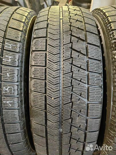 Bridgestone Blizzak VRX 215/65 R16