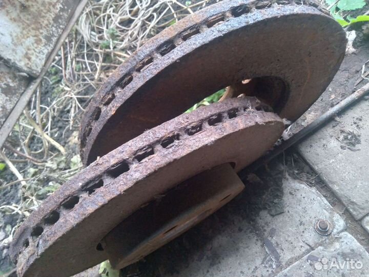 Туарег. Суппорт. Диск тормозной