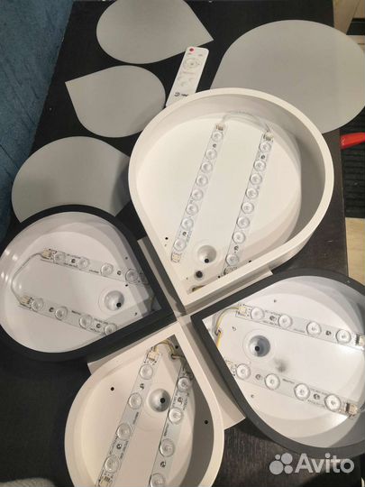 Светильник потолочный