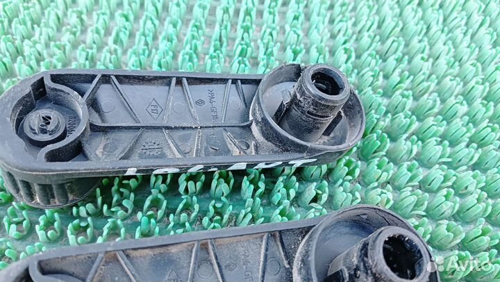 Ручка заднего стеклоподъемника Renault Logan 1