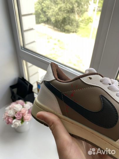 Кроссовки Nike x Travis Scott x Air Jordan 1 Low