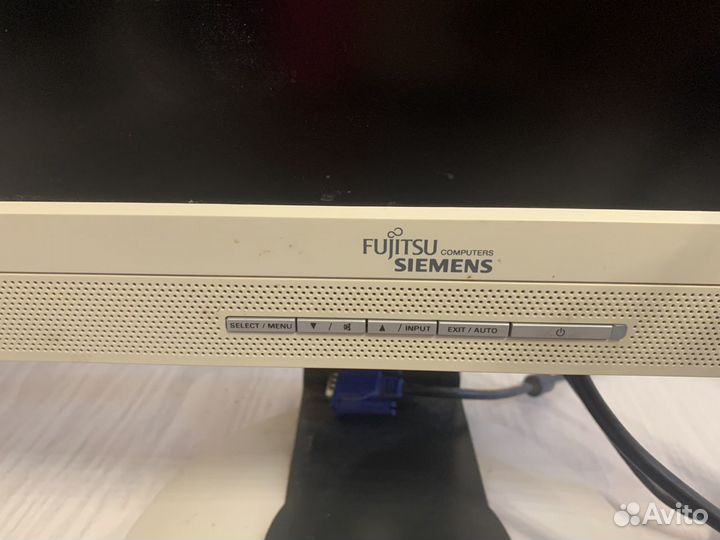 Монитор Fujitsu Siemens