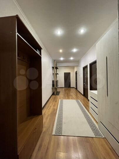 3-к. квартира, 93,3 м², 2/4 эт.