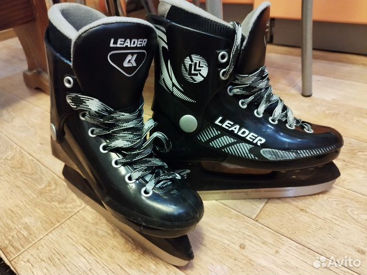 Продаю коньки и ботинки лыжные р-р 37для мальчика