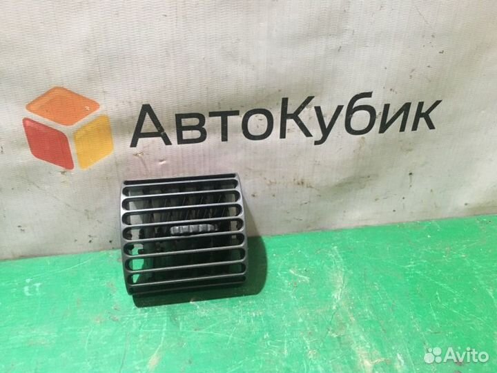 Дефлектор воздушный передний правый Лада Калина 1