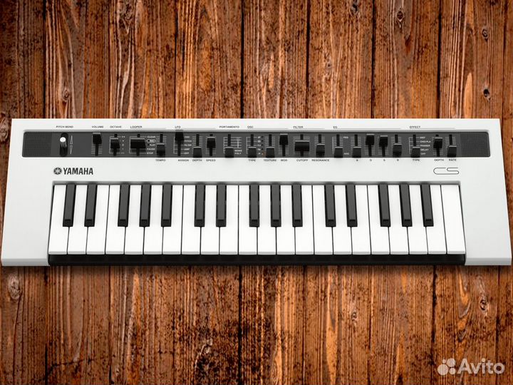 Синтезатор Yamaha Reface CS
