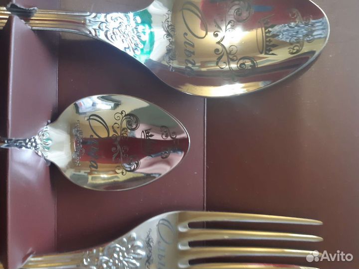 Набор столовых приборов новый