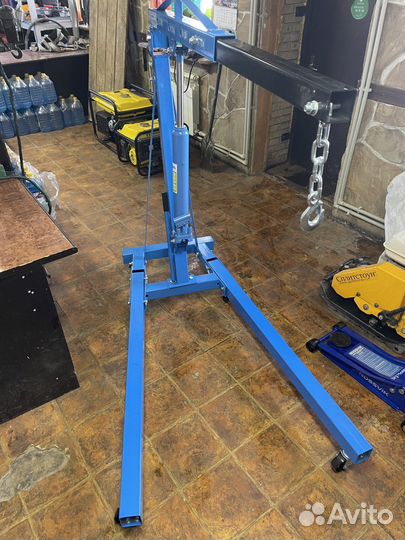 Аренда гидравлический кран. Кран для двигателя