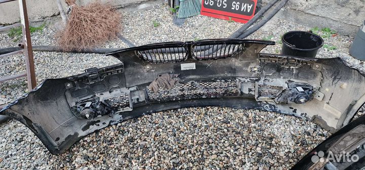 Бампера оригинал бмв Е60