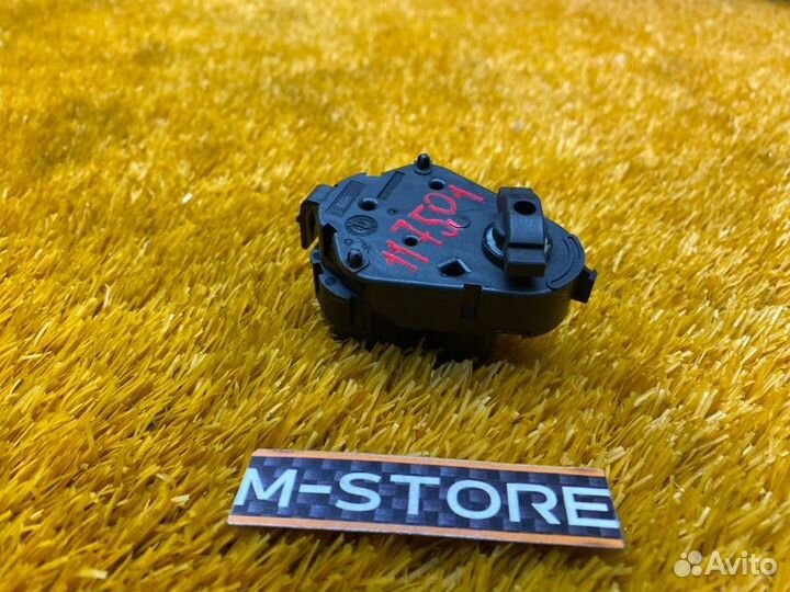 Привод заслонки отопителя левый Bmw 5-Series E60