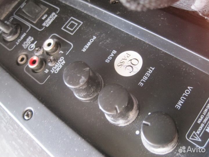 Акустическая система с сабвуфером