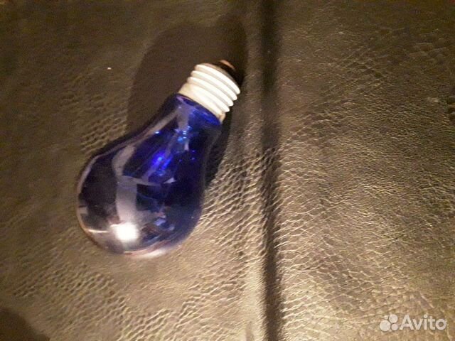 Синяя лампа для прогревания,красная лампа для фот