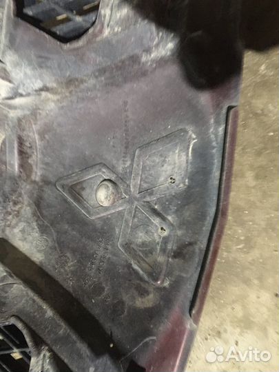 Mitsubishi lancer 9 решотка бампера