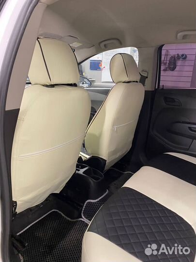 Чехлы экокожа Ромб на Renault Sandero 2 Stepway