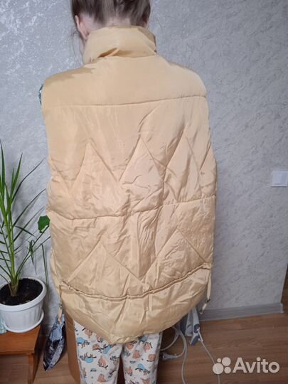 Жилетка женская