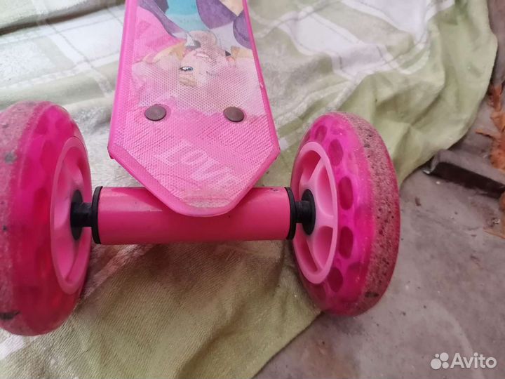 Самокат детский трехколесный