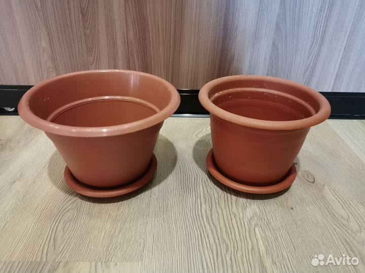 Горшки для цветов пластиковые, поддоны для горшков