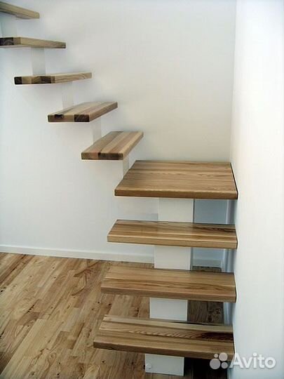 Лестницы из лиственницы на каркасе