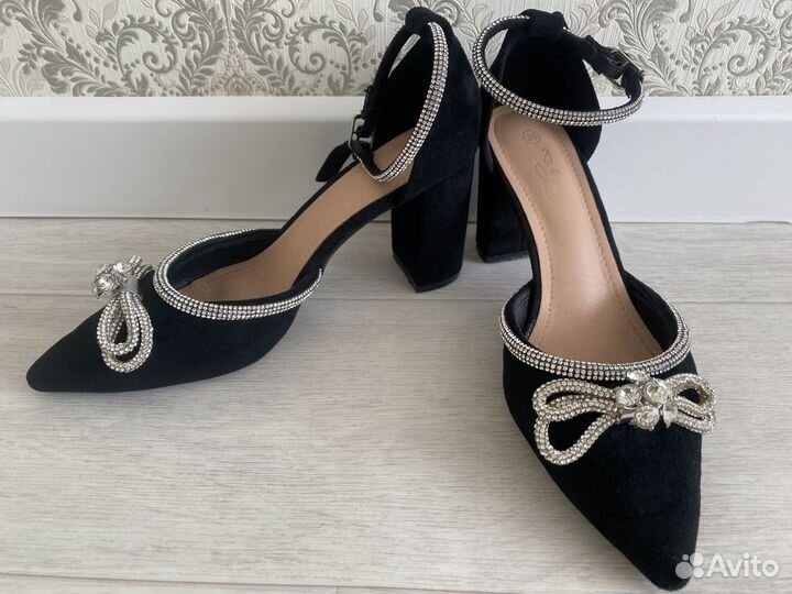 Туфли женские с бантиком