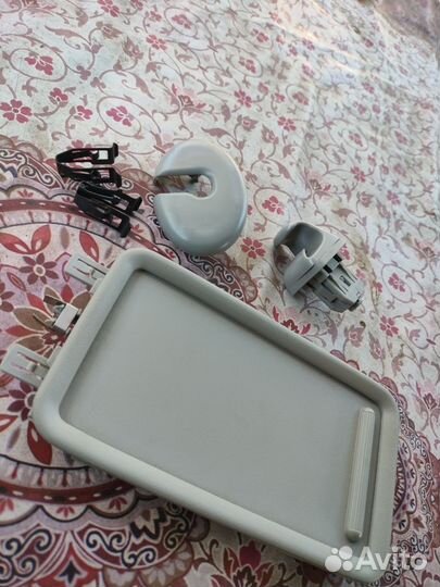 Заглушки сидений,ремкомплект козырька на Короллу