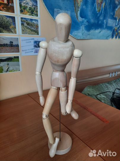Деревянный манекен художественный