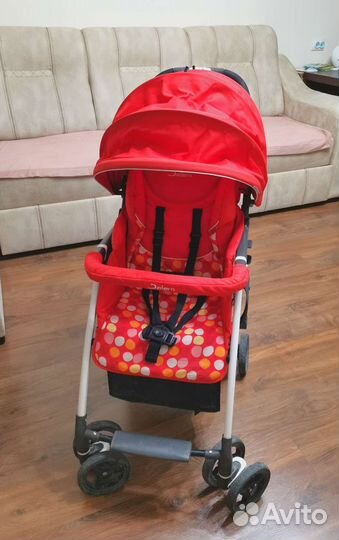 Прогулочная коляска