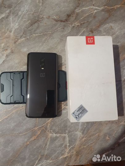 OnePlus 6T, 8/128 ГБ
