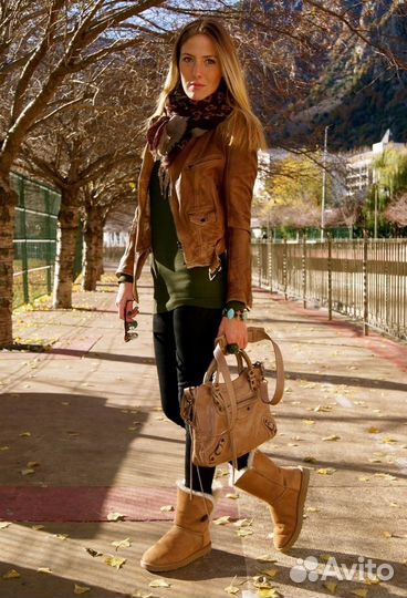 Угги Женские UGG W Bailey Button II Brown