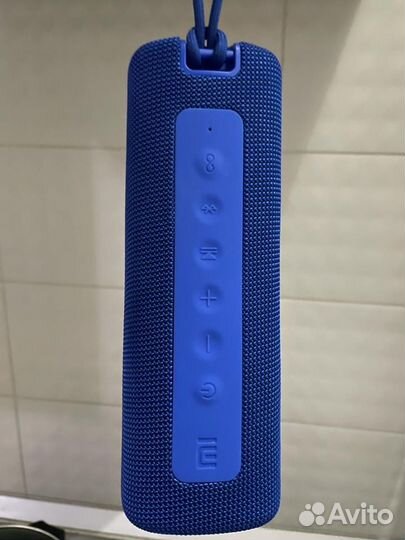 Колонка Xiaomi Mi Portable Bluetooth Speaker