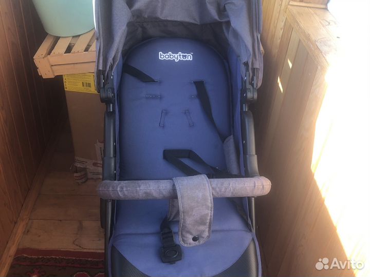 Детская прогулочная коляска