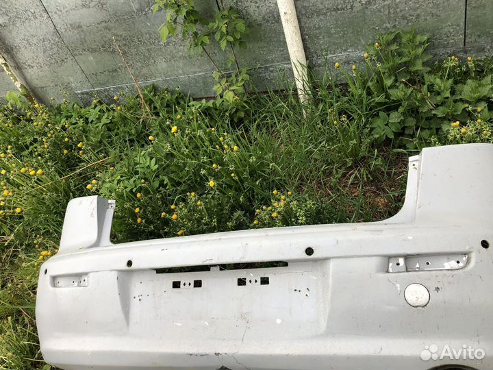 Задрий бампер на митсубиси лансер 10