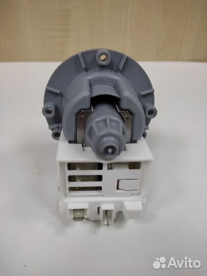 Насос (помпа) Askoll универсальный на 3 винтах