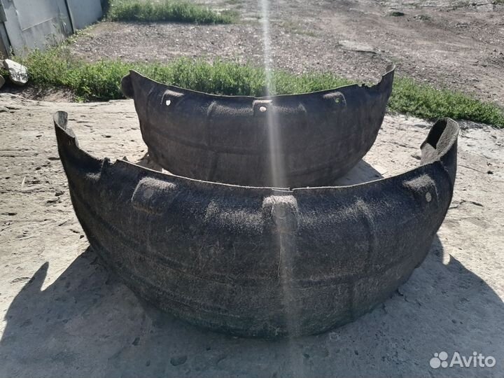 Подкрылки задние оригинальные Ford Mondeo IV