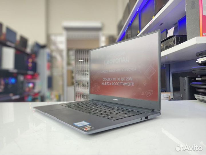 Ноутбук Huawei AMD Ryzen 7 8 гб