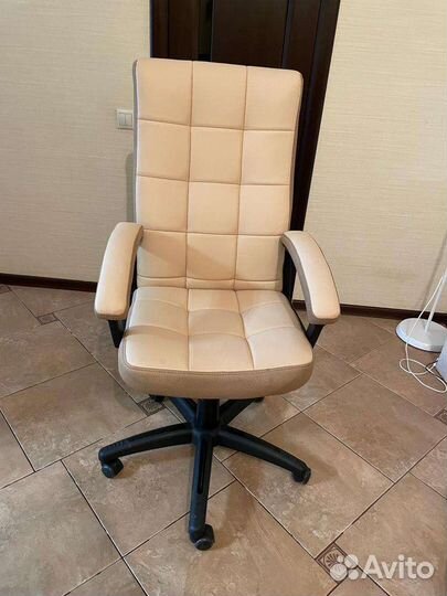 Офисное кресло. Новое