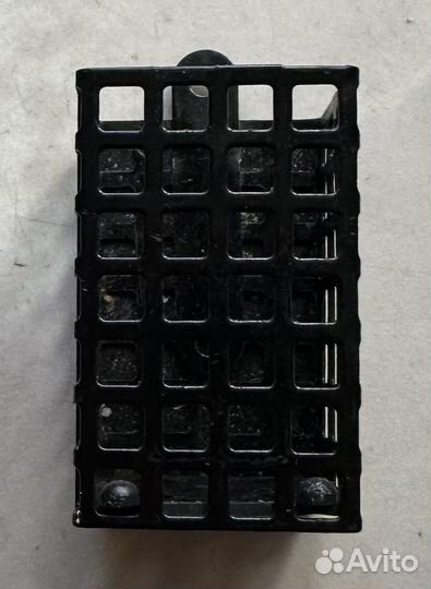 Кормушка фидерная