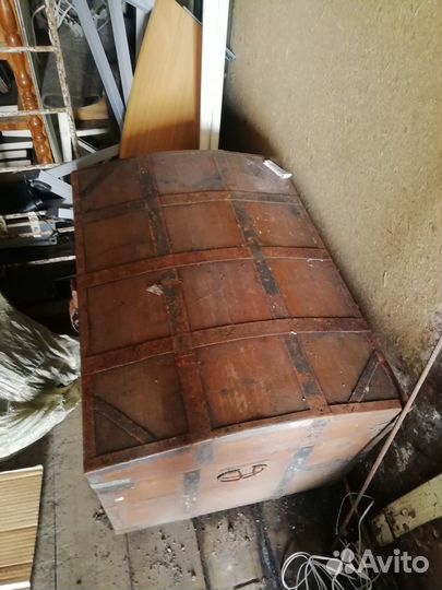 Сундук деревянный старинный