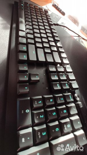 Razer DeathStalker V2
