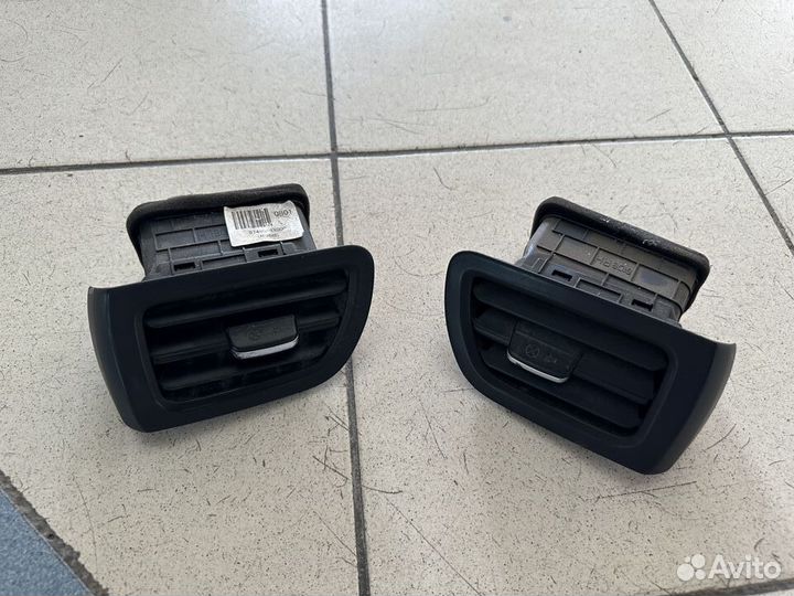 Дефлектор воздушный левый/правый Kia Rio 3 Рио 3